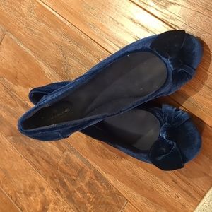 Bandolino blue velvet ballet flats, 9 1/2